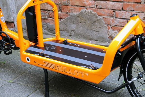 SM-Parts Bullitt® Ladebrett mit gefräster Airline Schiene und Zurr-Fittinge